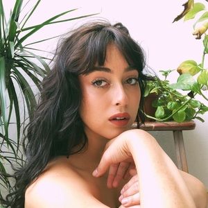 Meet your Posher, Jillian